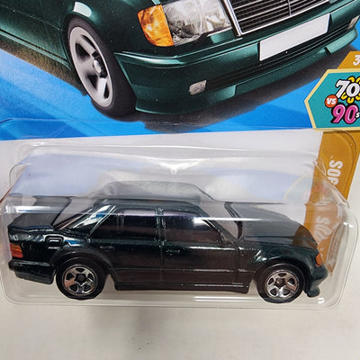 Mercedes-Benz 500 E #52 * Dark GREEN * 2025 Hot Wheels Case D * LONG Card