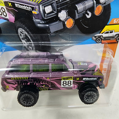 1988 Jeep Wagoneer #44 * Purple * 2025 Hot Wheels Case C * LONG Card