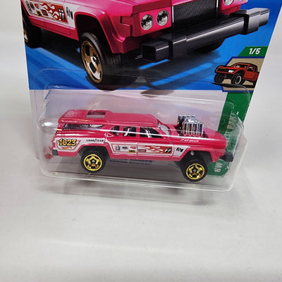 Cruise Bruiser #91 * Pink * 2025 Hot Wheels Case D * LONG Card