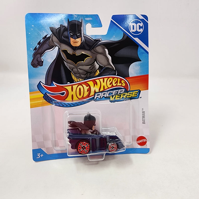 Batman DC Comics * 2025 Hot Wheels Racer Verse Case B