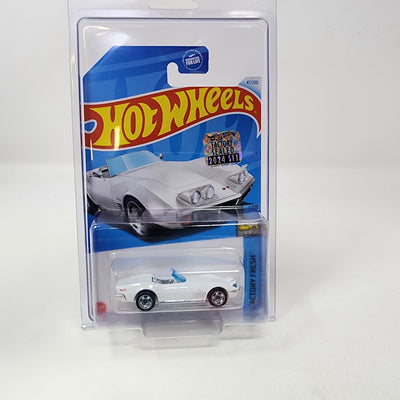 '72 Stingray Convertible #47 * WHITE * 2024 Hot Wheels Basic w/ Factory Holo