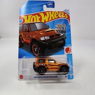 Mitsubishi Pajero * Super Treasure Hunt * 2024 Hot Wheels Basic w/ Factory Holo