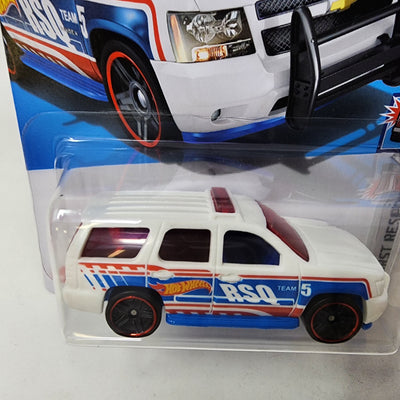 '07 Chevy Tahoe #57 * White * 2024 Hot Wheels Basic w/ Factory Holo