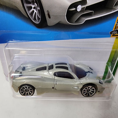 Pagani Utopia #205 * Off White * 2024 Hot Wheels Basic w/ Factory Holo