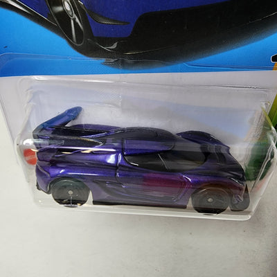 2020 Koenigsegg Jesko #184 * PURPLE * 2024 Hot Wheels Basic w/ Factory Holo