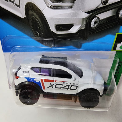 Volvo XC40 Recharge #14 * WHITE * 2024 Hot Wheels Basic w/ Factory Holo