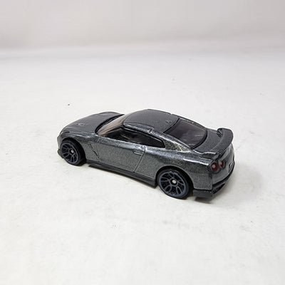 2017 Nissan GT-R R35 * Hot Wheels Loose 1:64 scale Diecast