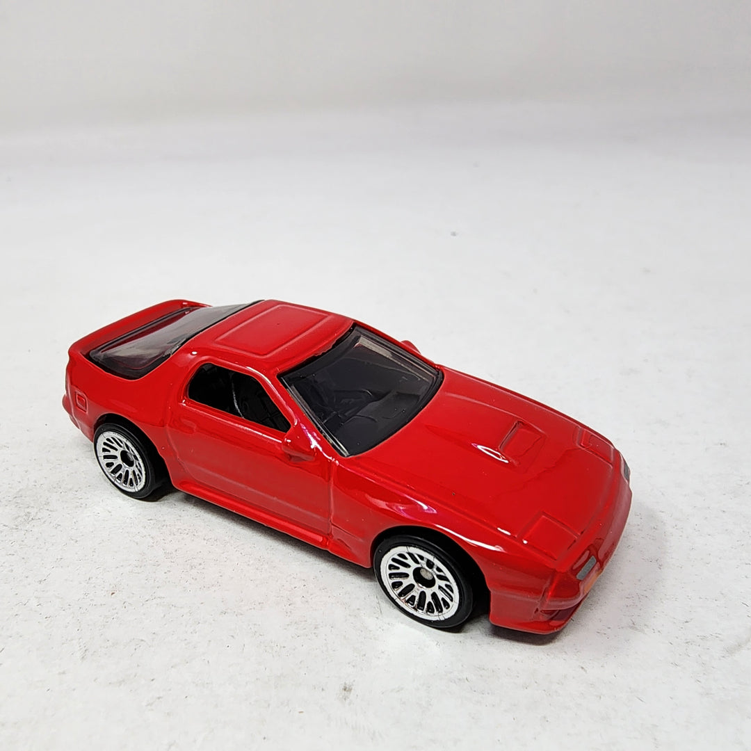 ミニカー IG0559 Mazda Savanna RX-7 (FC3S) Red Amazon.com: Mazda FC3S Savanna RX-7 '89 1:24 Scale Model Kit
