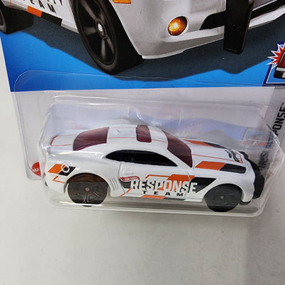 '10 Camaro SS #86 * White * 2024 Hot Wheels Basic w/ Factory Holo