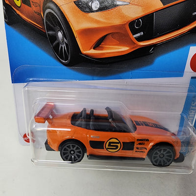 '15 Mazda MX-5 Miata #69 * Orange * 2024 Hot Wheels Basic w/ Factory Holo