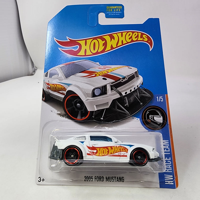 2005 Ford Mustang * WHITE Kmart * 2017 Hot Wheels Basic