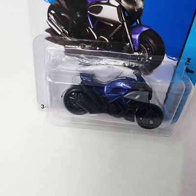 Ducati Diavel #9 * Blue * 2013 Hot Wheels Basic