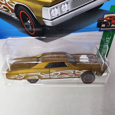 Layin Lowrider #113 * Gold * 2024 Hot Wheels Basic w/ Factory Holo