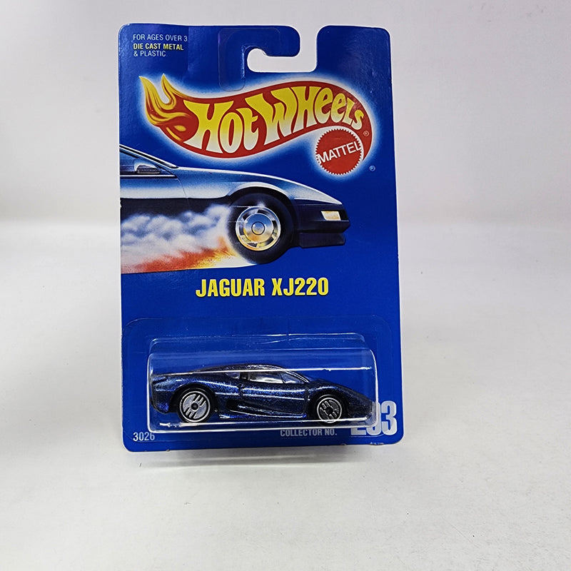 Jaguar XJ220 