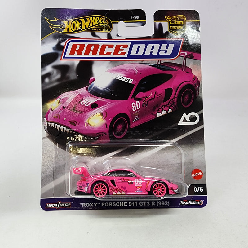 Porsche 911 GT3 R 992 * PINK ROXY CHASE * 2024 Hot Wheels RACE DAY Car Culture