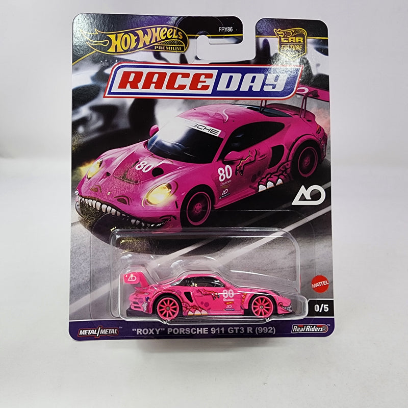 Porsche 911 GT3 R 992 * PINK ROXY CHASE * 2024 Hot Wheels RACE DAY Car Culture