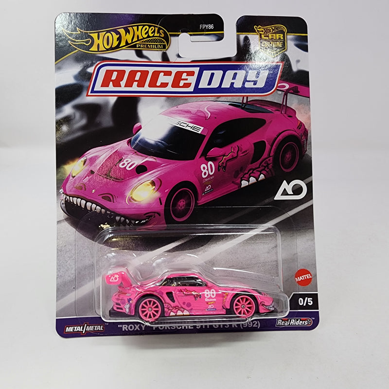 Porsche 911 GT3 R 992 * PINK ROXY CHASE * 2024 Hot Wheels RACE DAY Car Culture