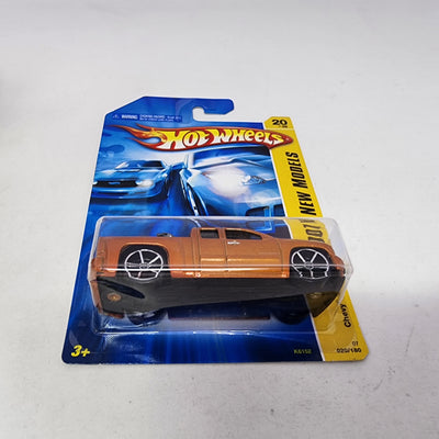 Chevy Silverado #20 * Orange * Hot Wheels 2007