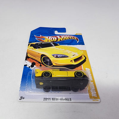 Honda S2000 #20 * Yellow * 2011 Hot Wheels