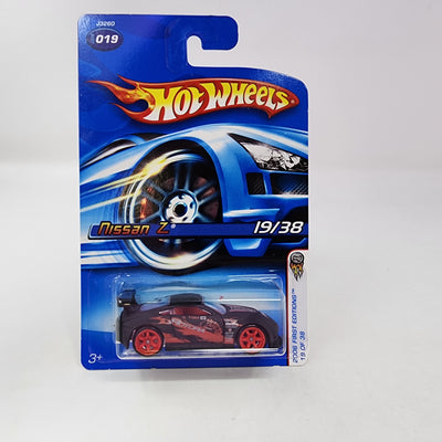 Nissan Z #19 * Black * 2006 Hot Wheels