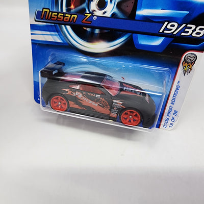 Nissan Z #19 * Black * 2006 Hot Wheels