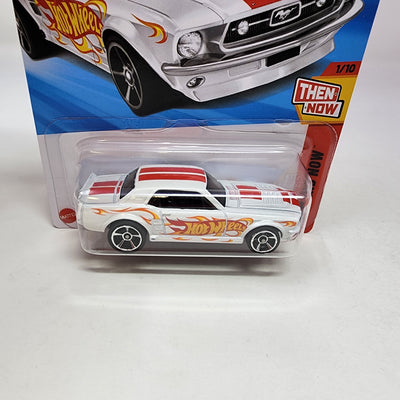 '67 Ford Mustang Coupe #121 * WHITE * 2025 Hot Wheels Case E