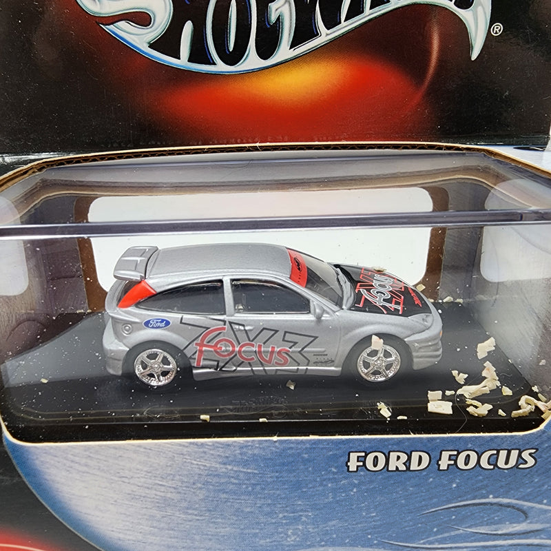 Ford Focus * Hot Wheels 100% Black Box