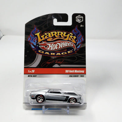 '69 Ford Mustang * Silver * Hot Wheels Garage Larry's