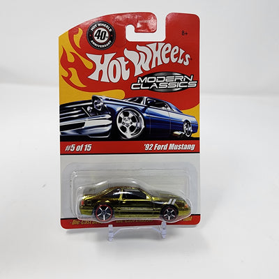 '92 Ford Mustang #5 Antifreeze * Hot Wheels Modern Classics