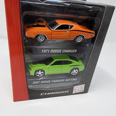 2 Pack Dodge * Greenlight 1971 Dodge Charger & 2007 Charger Daytona