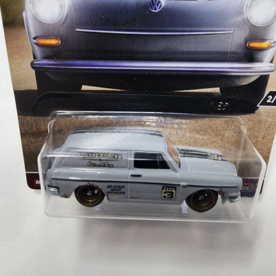 '69 Volkswagen Squareback * Hot Wheels Car Culture Air-Cooled