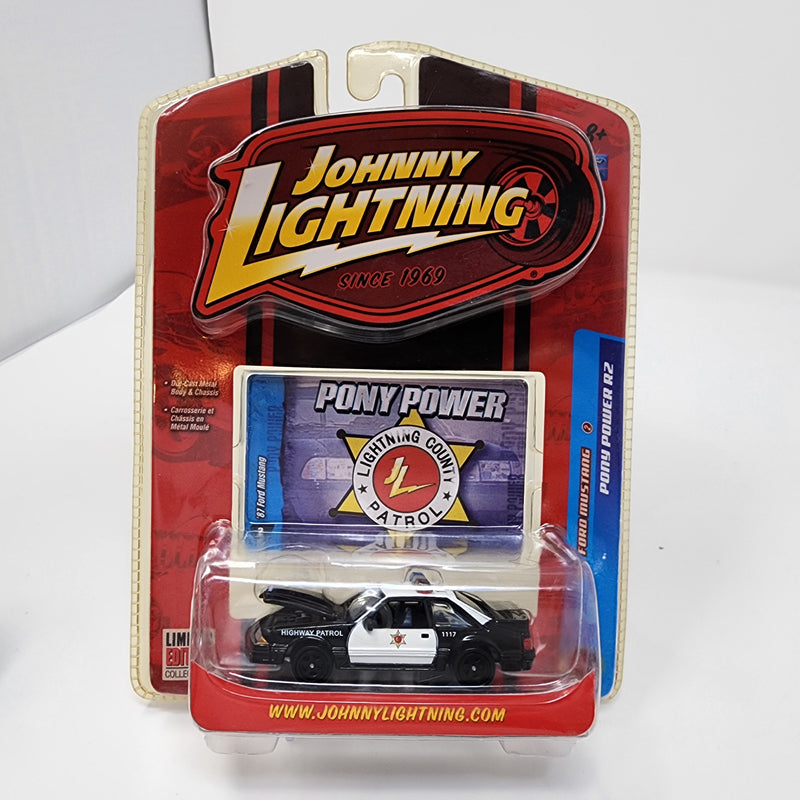 1987 Ford Mustang Highway Patrol * Johnny Lightning Pony Power