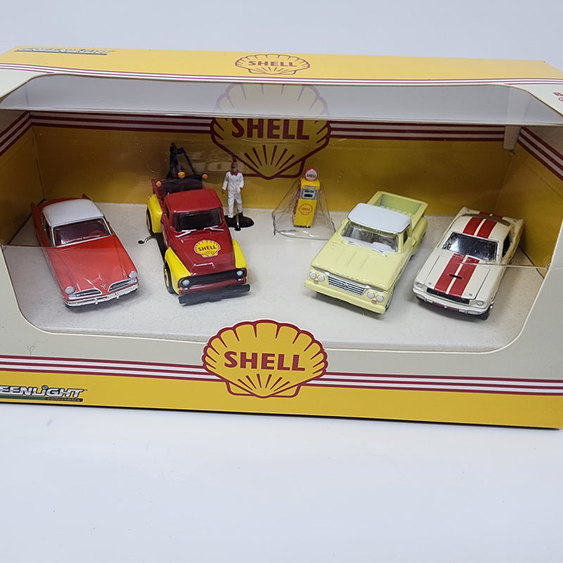 Shell Service Center Collection * 4 Car Set  * Greenlight Diorama