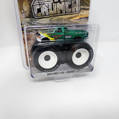 Chase Green Machine * 1996 Ford F-250 Bigfoot #7 * Greenlight Kings of Crunch