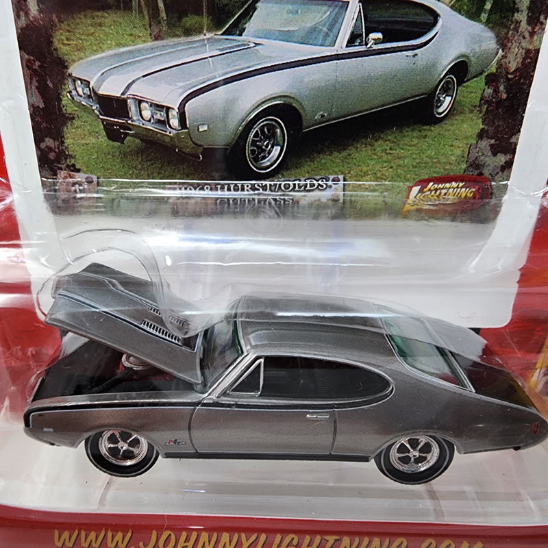 1968 Oldsmobile Cutlass Hurst/Olds * Johnny Lightning Muscle Cars