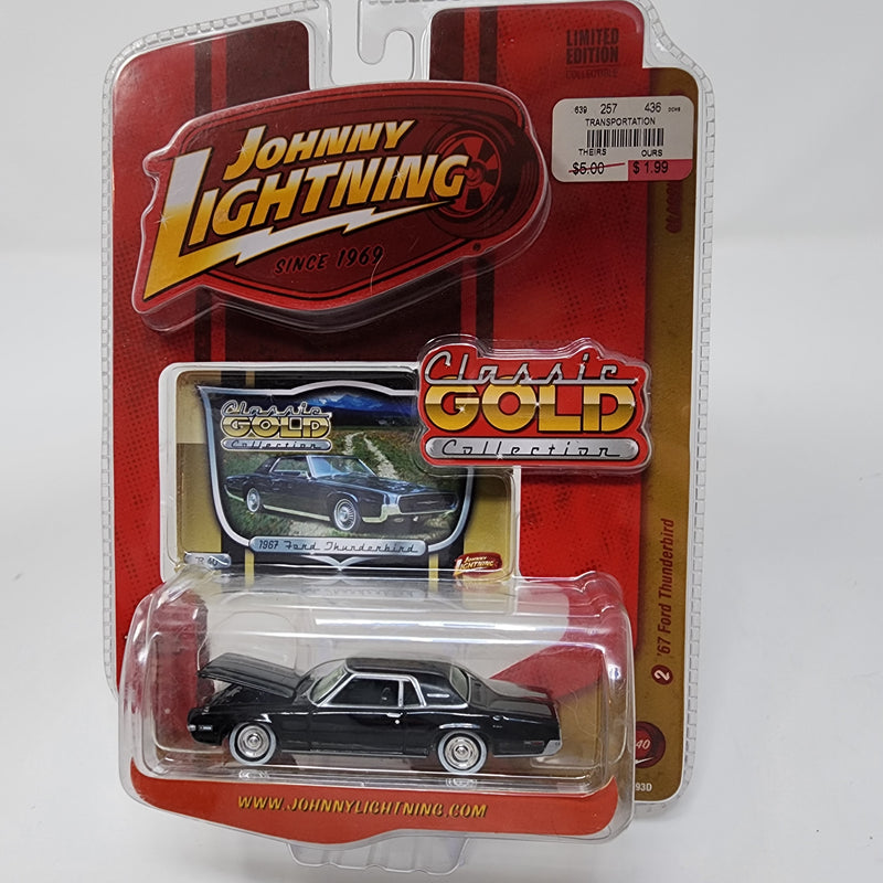 1967 Ford Thunderbird * Johnny Lightning Classic Gold Collection