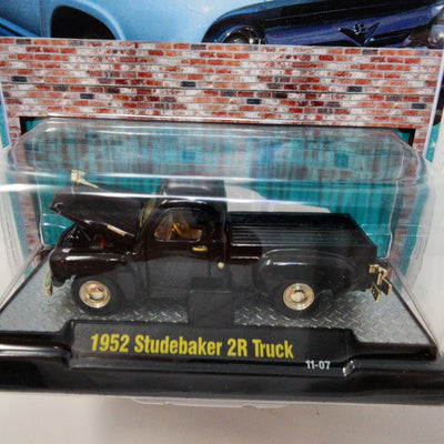 1952 Studebaker 2R Truck * M2 Machines Auto-Trucks