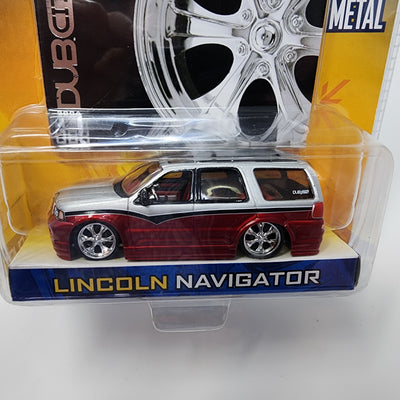 Lincoln Navigator * Silver/Red * Jada Toys 1:64 Scale Dub City