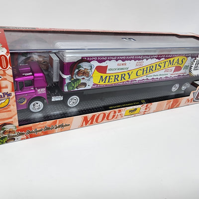 1960 Ford C600 & 1949 Studebacker 2R Truck * M2 Machines Merry Christmas Moon Pie