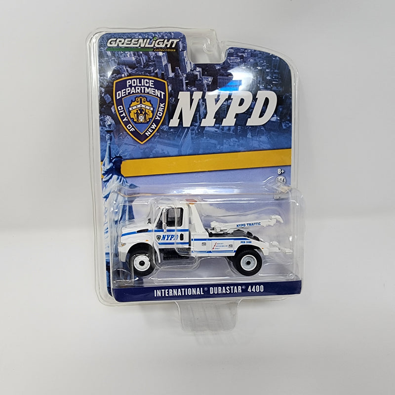 International Durastar 440 NYPD Wrecker * Greenlight