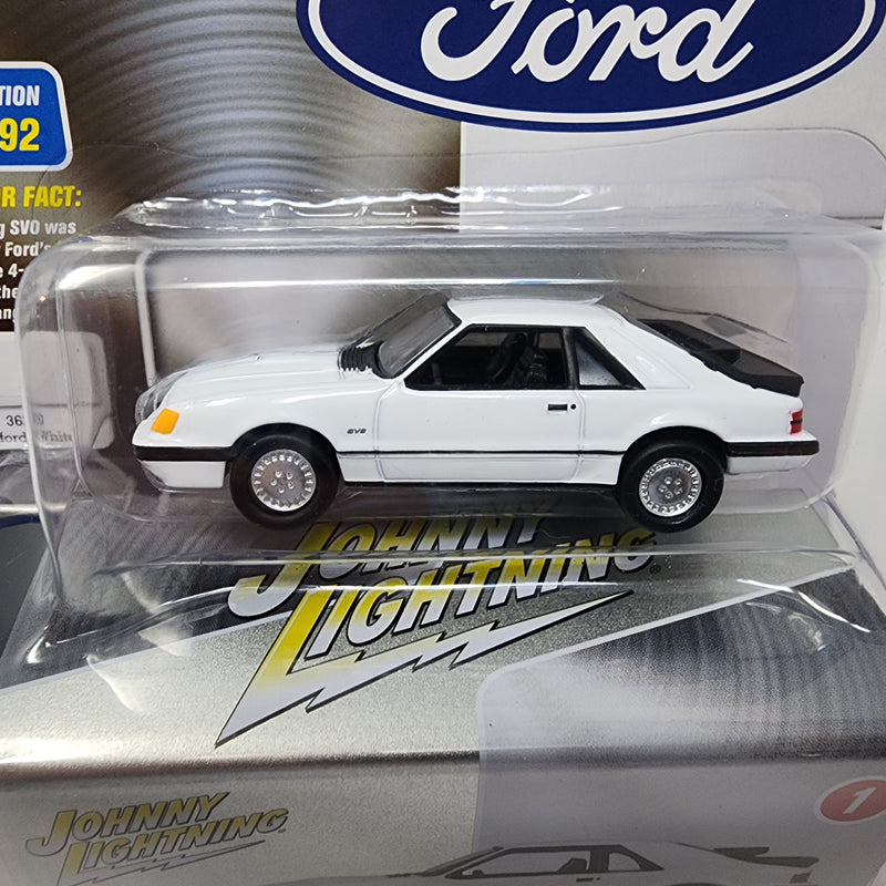 1985 Ford Mustang SVO * White * Johnny Lightning Storage Tin Series