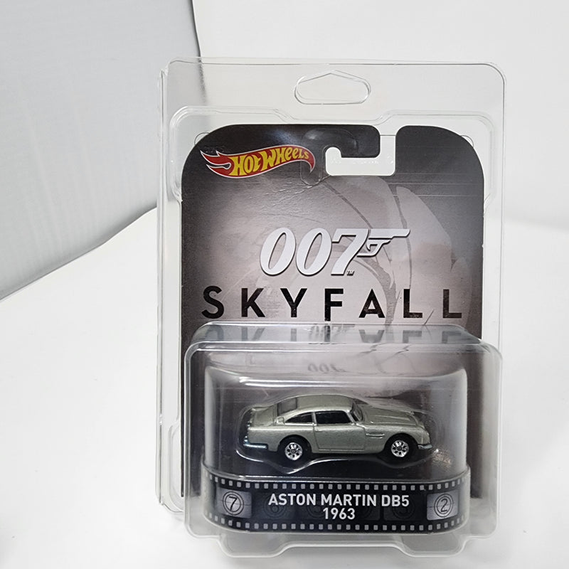 Aston Martin DB5 1963 Bond Skyfall * Hot Wheels Retro Entertainment