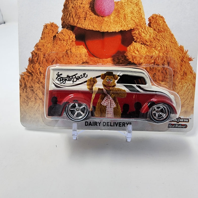 Dairy Delivery Fozzie Bear * Hot Wheels Pop Culture The Muppets