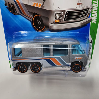 GMC Motorhome * Hot Wheels 2009 Treasure Hunt Regular