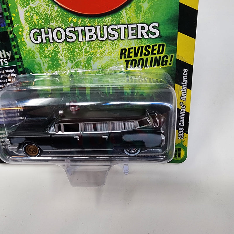 1959 Cadillac Ambulance Ghostbusters * Johnny Lightning Silver Screen