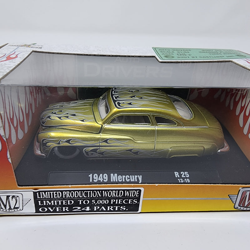 CADILLAC ELDORADO PARADE ALTAYA IXO échelle 1/43 - dans sa boîte CADILLAC ELDORADO PARADE ALTAYA IXO échelle 1/43 - dans sa boîte