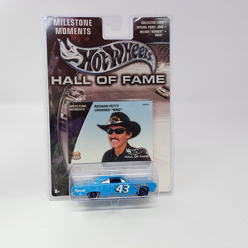 Richard Petty Crowned KING * Hot Wheels Hall of Fame Series