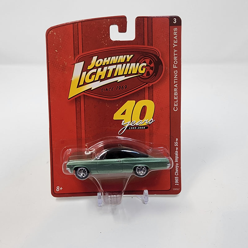 1965 Chevy Impala SS * Green * Johnny Lightning 40 Years