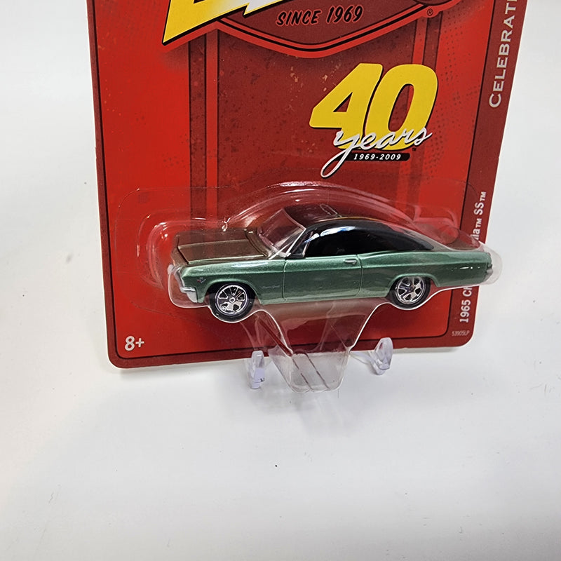 1965 Chevy Impala SS * Green * Johnny Lightning 40 Years