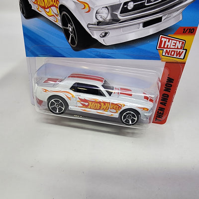 '67 Ford Mustang Coupe #121 * White * 2025 Hot Wheels Case F